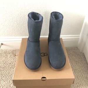 UGG Classic Short II
